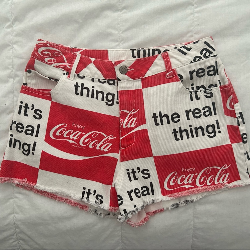 Coca-Cola shorts medium size